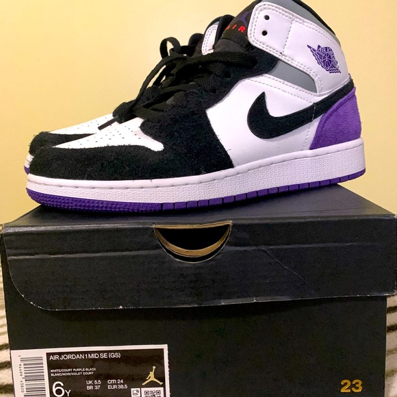 Nike Other - AIR JORDAN 1 Mid SE Purple (GS)